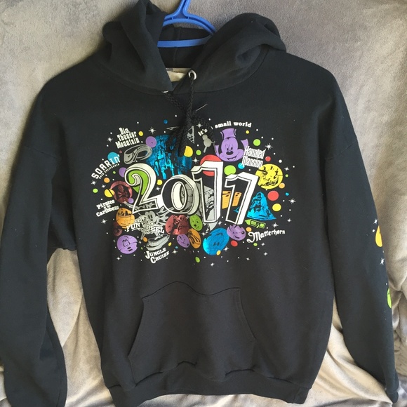 Disney Tops - Disney Land Resort Hood Sweater 2011 Size M
